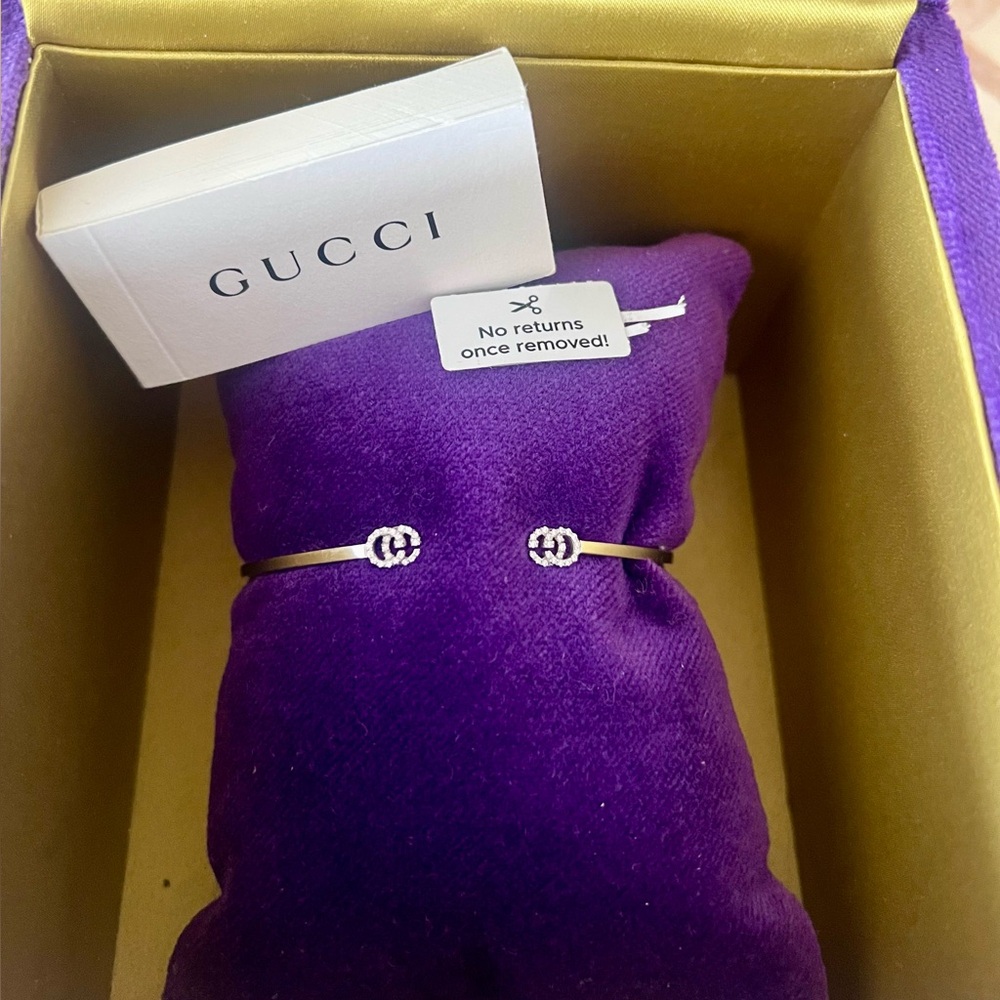 SOLD Gucci 18k white gold diamond GG cuff Bracelet
